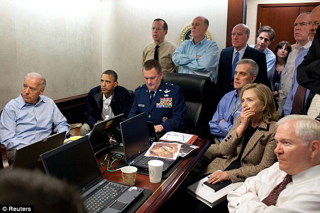 Obama watch Navy SEAL team SIX raid on Osama