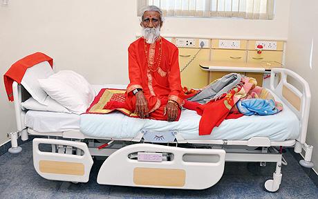 Prahlad-Jani Man with no food for 70 years