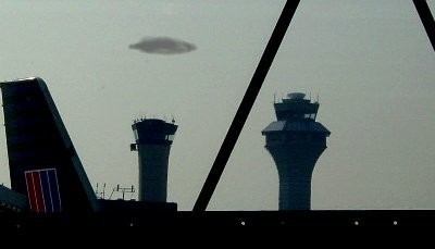aliens at Ohare airport