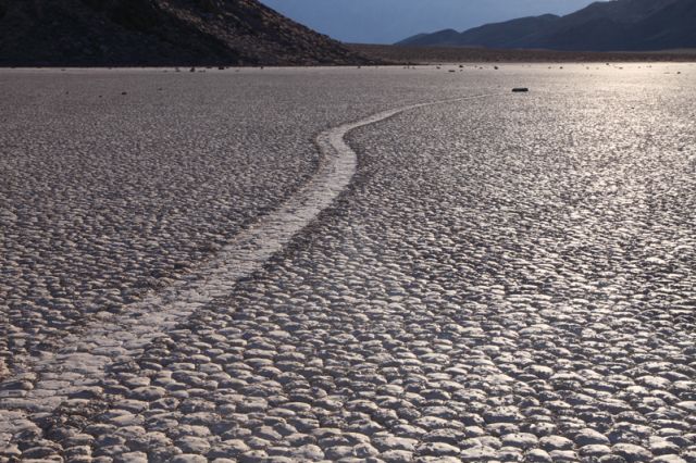 Sailing stones