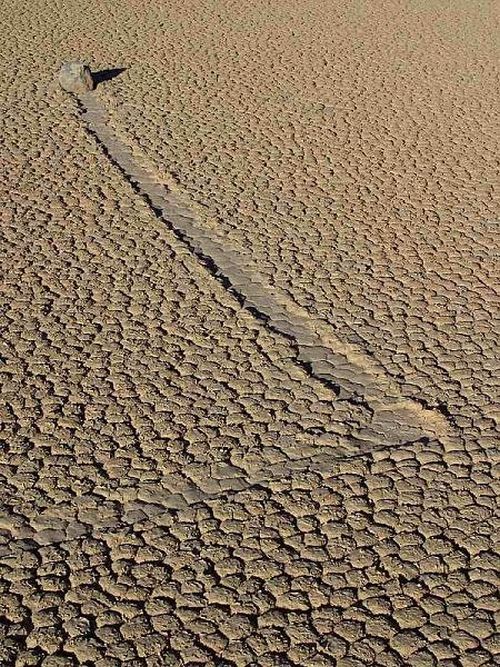 sailing stones